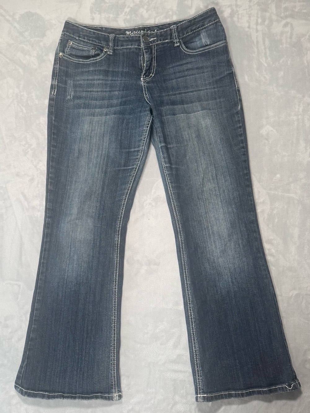 Maurices Curvy Bootcut Jeans Women’s 9/10 Short Medium Wash Stretch Denim